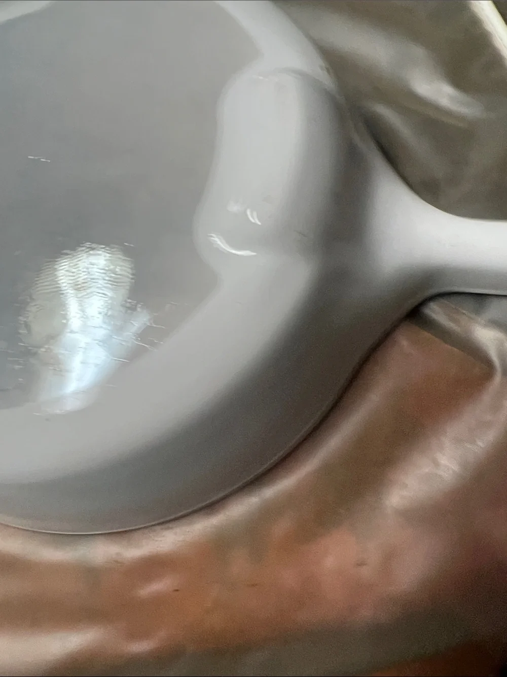 VintagevWhite Ceramic Saucier Pan with Glass Lid - Elegant Home Kitchen Cookware